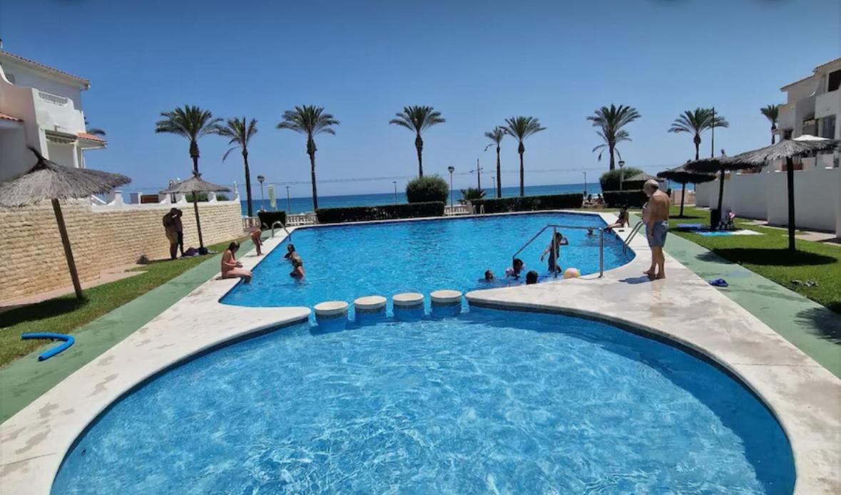 All In One Ground Floor With Terrace Next To Sea El Campello Eksteriør billede